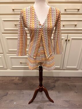 Multicolor Textured Hand Knit Button Cardigan and Shorts Set - Mastro Moda